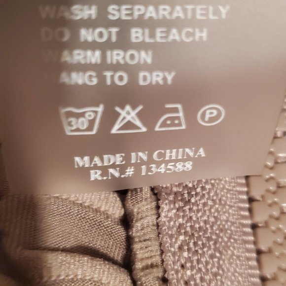 Detached Zip-up Sport Jacket - Mocha Color - Picture 2 of 4